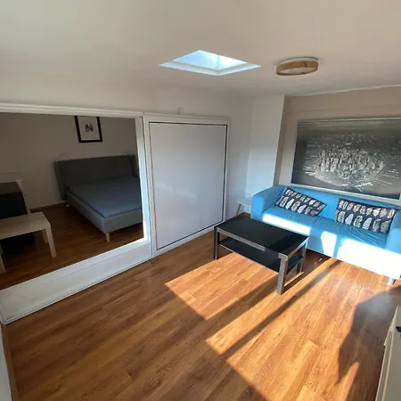 Apartament Small Bijou On The Rooftop *